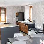 4 A 10 Personnes Avec Sauna