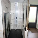 4 A 10 Personnes Avec Sauna