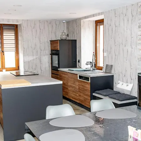 4 - 10 Person Avec Sauna La Ferme Des Sources Dans Les Hautes Vosges Сasa de vacaciones