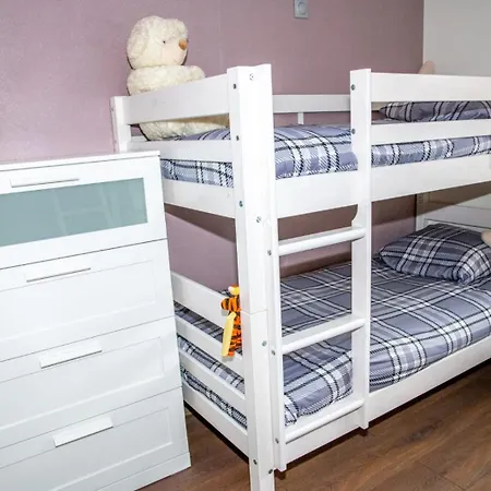 4 A 10 Personnes Avec Sauna