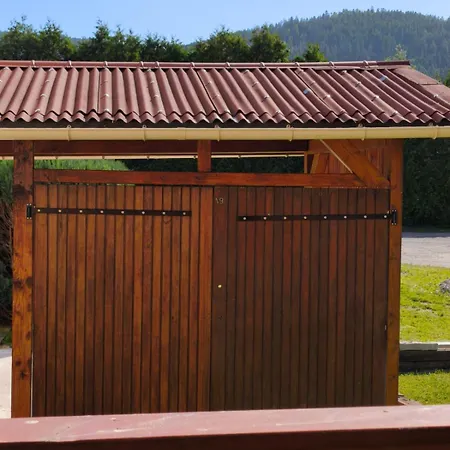 4 A 10 Personnes Avec Sauna